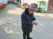 棠一村垃圾分类入户宣传