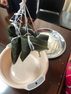 端午包粽子
