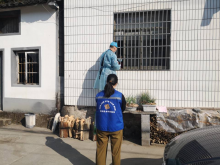 针对隔离人员上门测温送三餐服务
