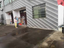 针对隔离人员上门测温询问身体情况
