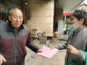 发放五水共治倡议书