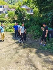 助力村道改造，促进有序施工