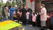 南钱清村迎新春 写春联