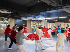 纺都社区开展太极拳公益课