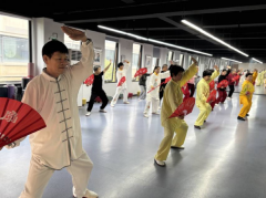 纺都社区开展太极拳活动