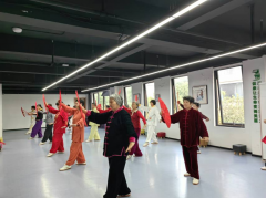 纺都社区开展太极拳活动