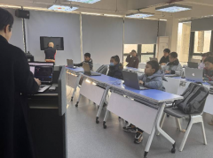 纺都社区开展编程公益活动