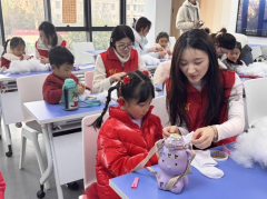 纺都社区开展变废为宝DIY活动