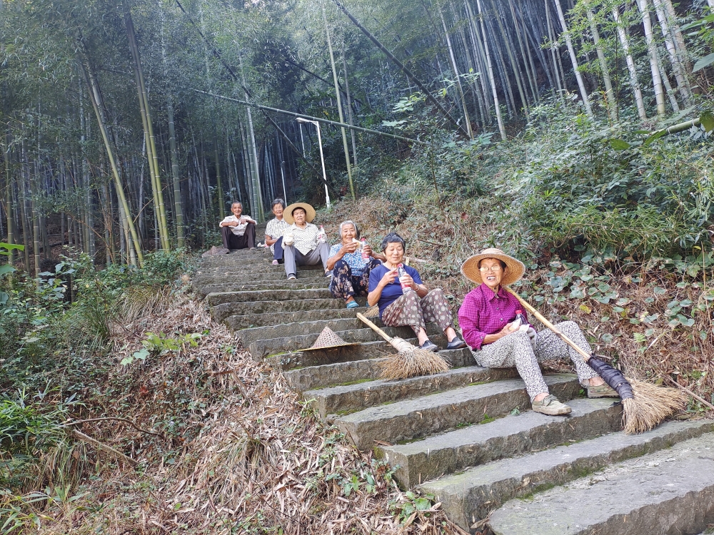 文明旅游  保护生态