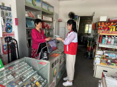 “潮姐姐”垃圾分类志愿活动