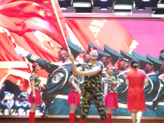 “诗文亭山桥”周末剧场