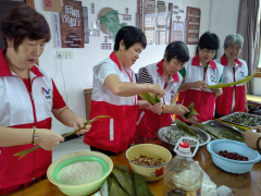 “潮姐姐”巧手活动