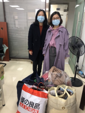 “暖冬行动”衣物捐赠