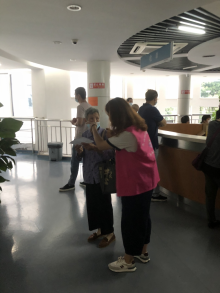 王化村王化开展老年人体检志愿活动