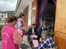 王化村开展平安建设宣传志愿活动