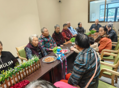 老年人茶话会志愿者活动