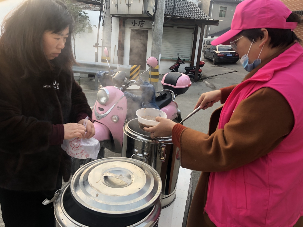 福全街道峡山村文明用餐宣传志愿活动