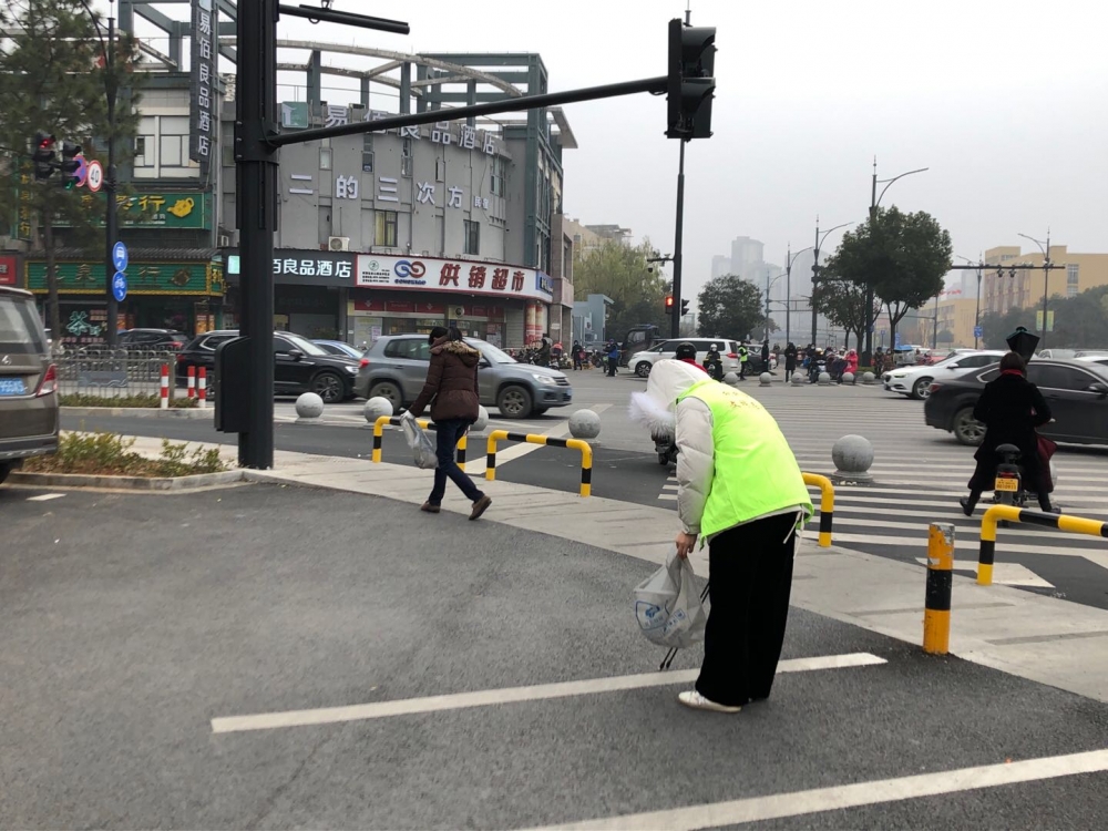 文明城市迎检招募志愿者