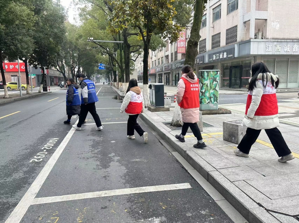 港越社区沿街店铺消防检查