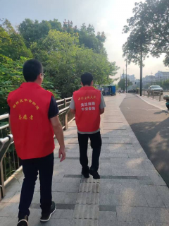 人利社区开展马路市场巡查