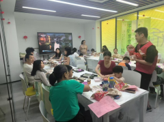 杨汛桥街道江桥社区开展艾草锤手工制作志愿活动