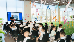 杨汛桥街道江桥社区开展翼展未来，飞行梦想家研学志愿活动