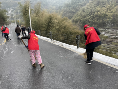 营口村道路除雪活动