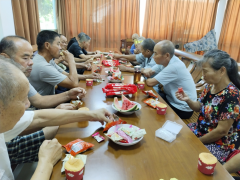 “暖心相伴,生日同乐”集体生日会活动