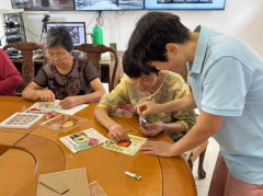 五谷绘团圆，巧手庆中秋