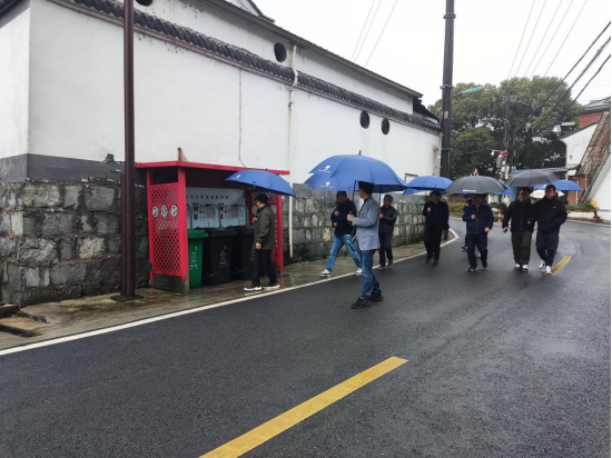 “洁美湖塘”环境卫生清零志愿活动