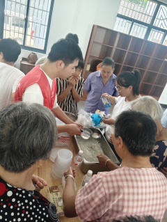 “冰爽一夏·指尖匠心”手工冰粉送清凉活动