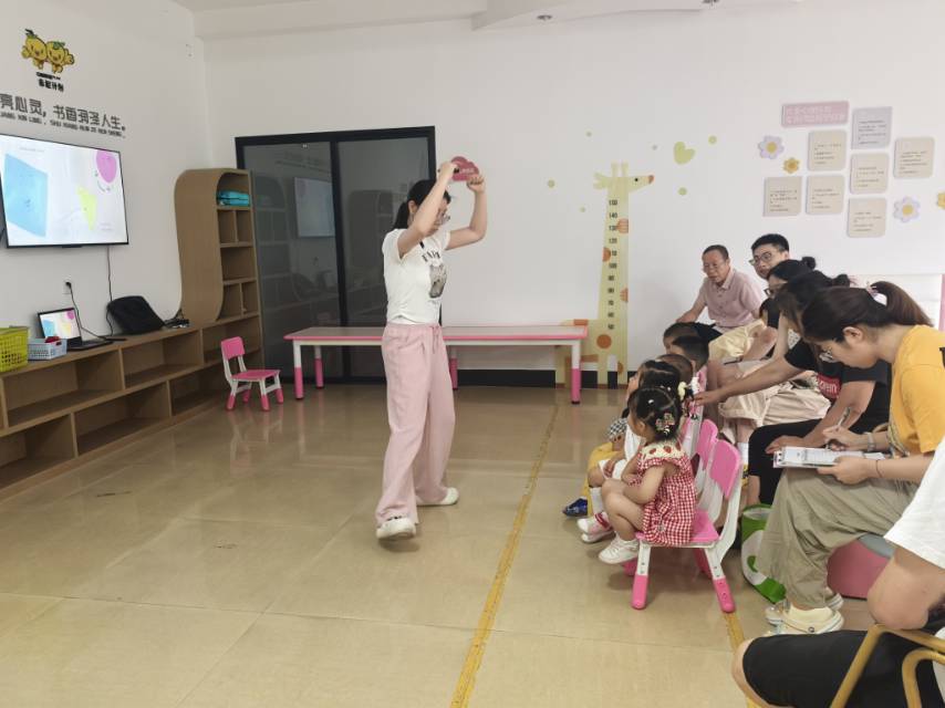 园里湖婴幼儿音乐绘本