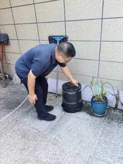 园里湖居翻缸倒盆志愿活动