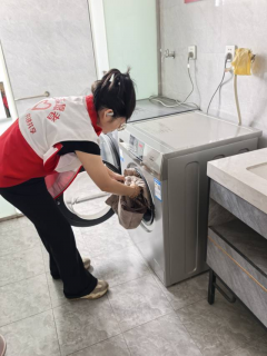 园里湖居居家养老洗护活动