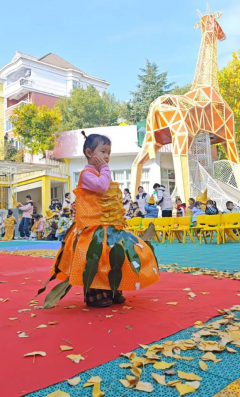 园里湖开展幼儿时装秀比赛