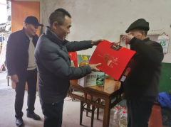 园里湖慰问困难老人