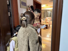 紫薇社区开展公益爱心关怀活动