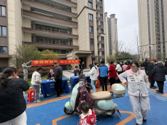 紫薇社区开展“便民同行”服务志愿活动