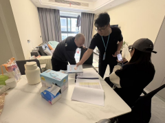 紫薇社区开展关爱老人志愿活动