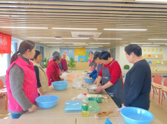 红旗社区举办弘扬传统、绿色清明、叶飘香志愿活动