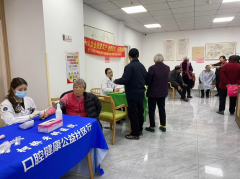 便民服务零跑腿，居民幸福“邻”距离，红旗社区学雷锋志愿服务活动