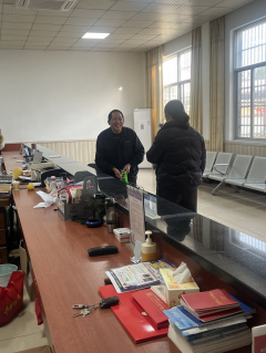 河西岸居开展冬季暖阳送爱心志愿活动