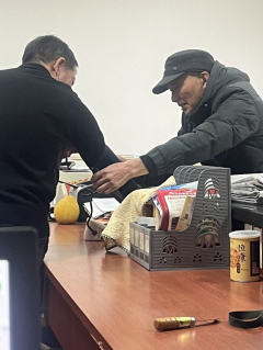 河西岸居开展测量血压志愿服务活动