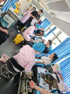 河西岸居参加无偿献血志愿服务活动
