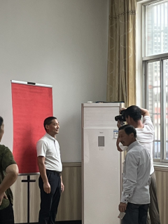 河西岸居开展惠民摄影志愿服务活动