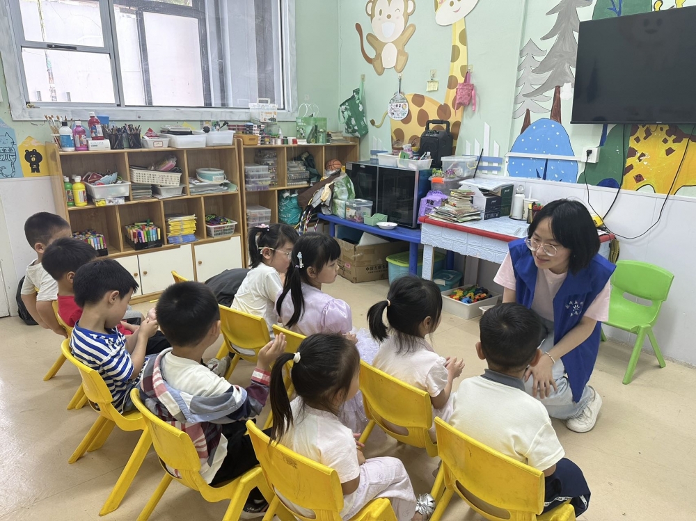 “书香识童心，童愿话社区”志愿服务活动