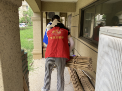 “焕新行动”党员志愿者环境卫生整治志愿服务