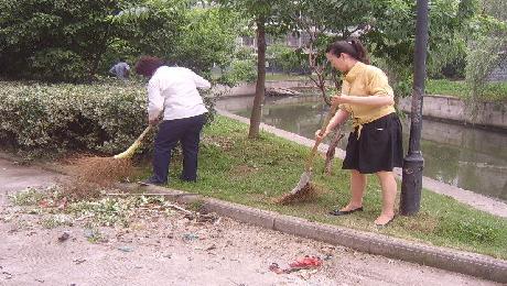 黄社溇社区“争做幸福水乡文明人”城区环境卫生整治志愿服务行动